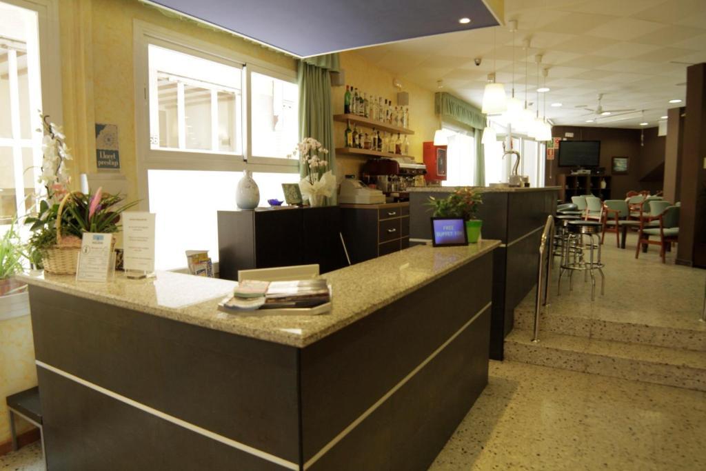 Hotel Proa Astor Льорет-де-Мар Экстерьер фото